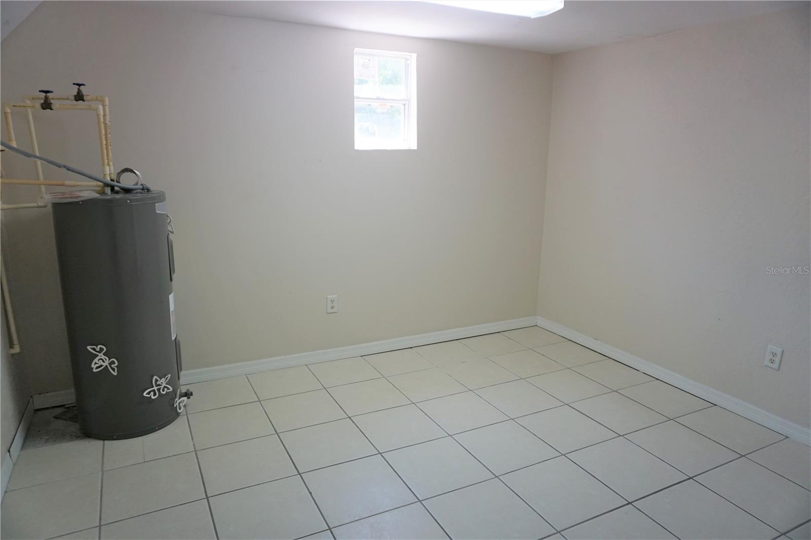 Image 25 of 34 For 5140 Summer Hill Drive