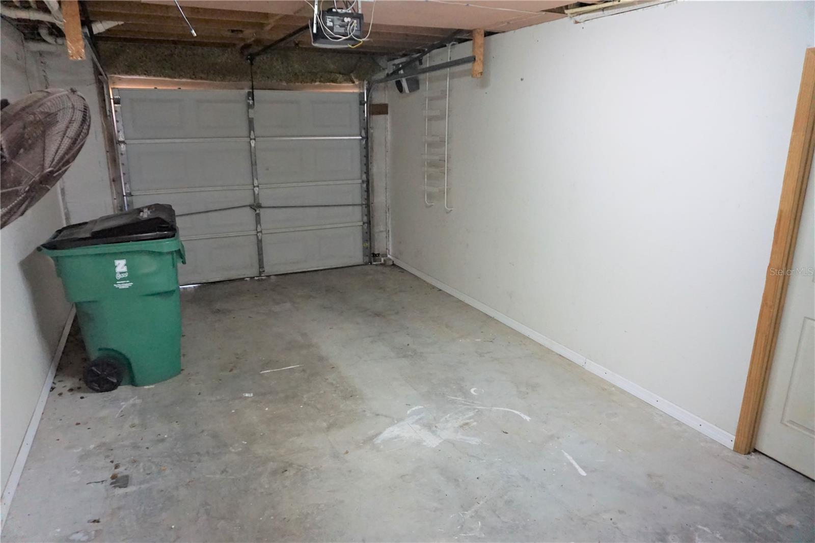 Image 27 of 34 For 5140 Summer Hill Drive