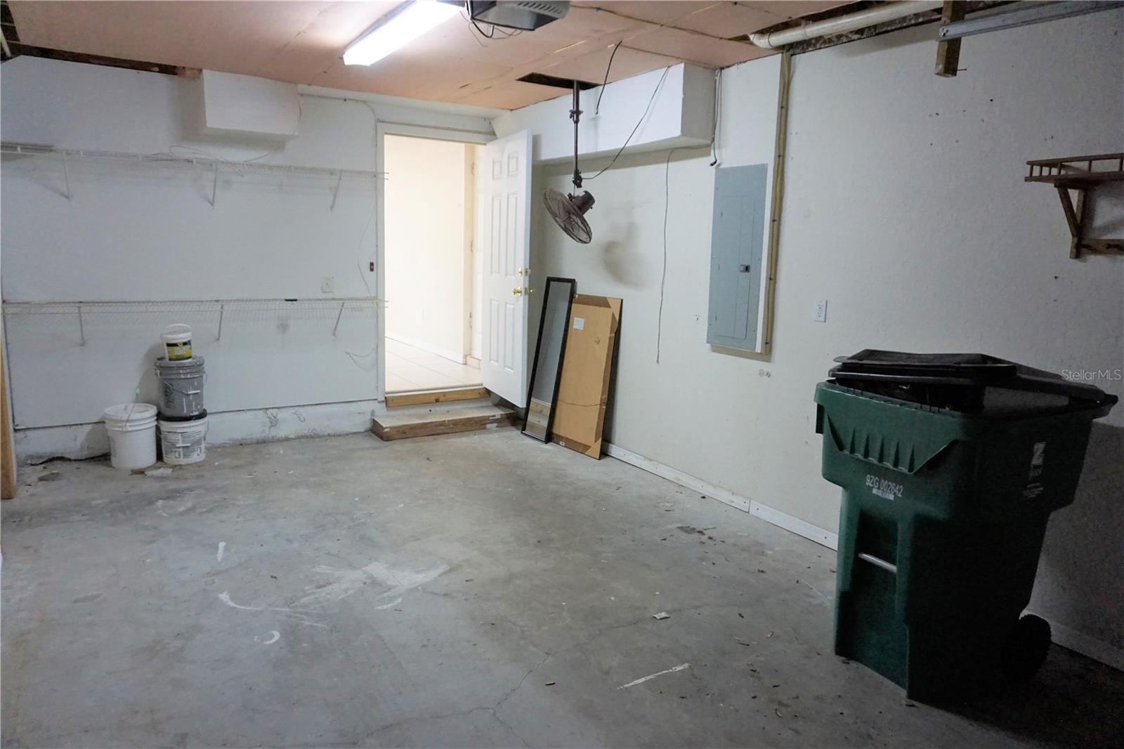 Image 28 of 34 For 5140 Summer Hill Drive