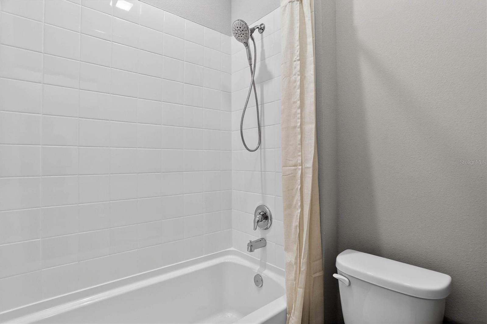 Image 24 of 41 For 33391 Colburn Creek Way