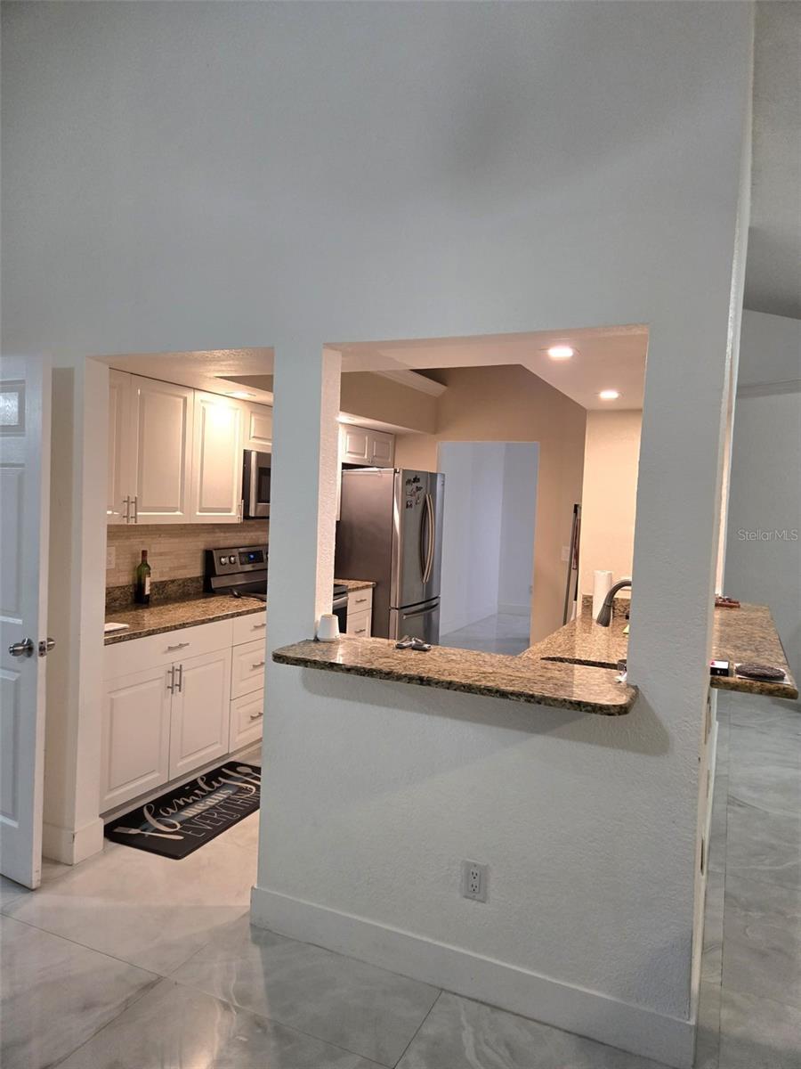 Image 9 of 26 For 2280 Springwood Circle W