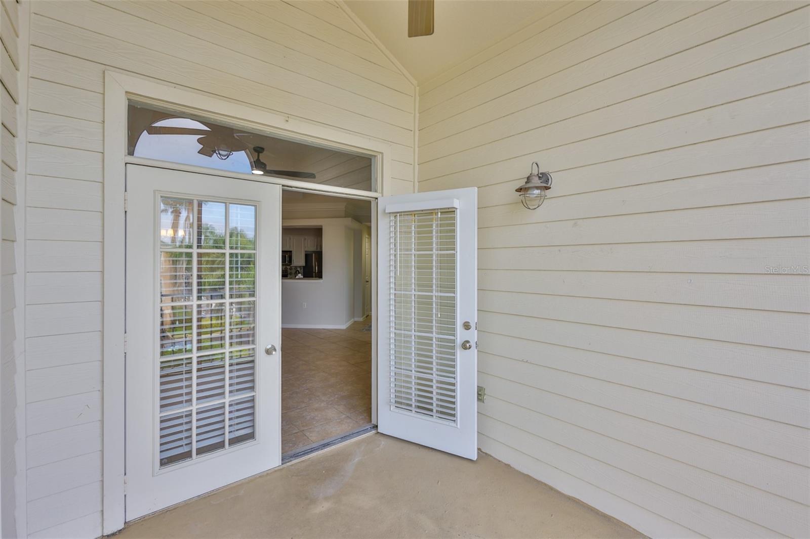 Image 16 of 54 For 2305 Bay Club Circle 2305