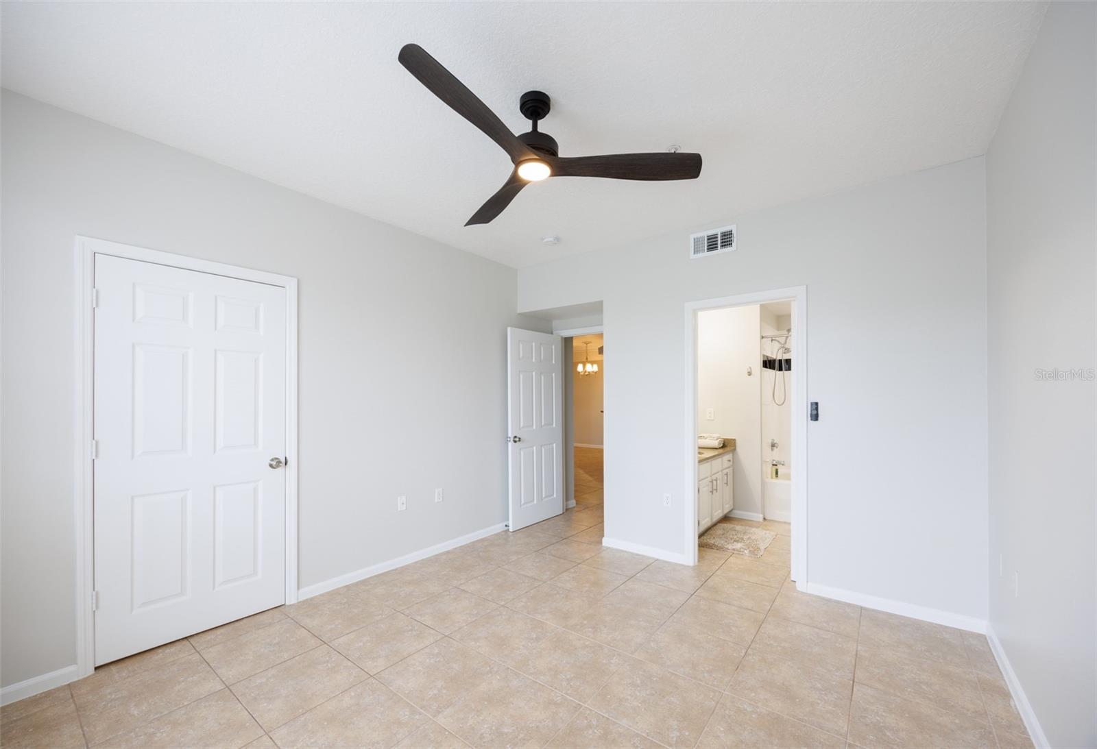 Image 25 of 54 For 2305 Bay Club Circle 2305