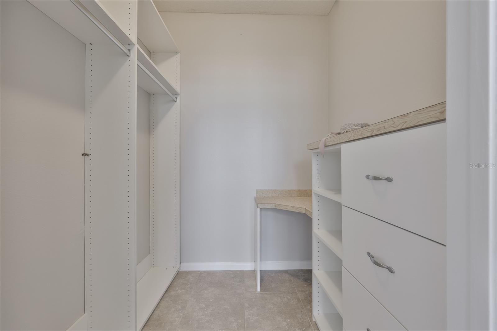 Image 27 of 54 For 2305 Bay Club Circle 2305