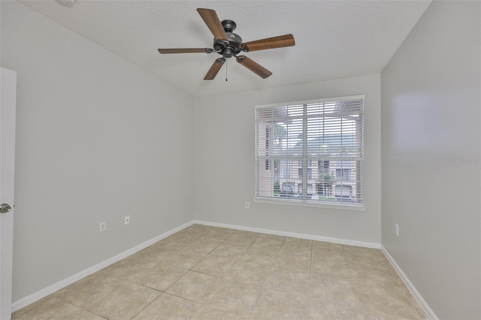 Image 31 of 54 For 2305 Bay Club Circle 2305