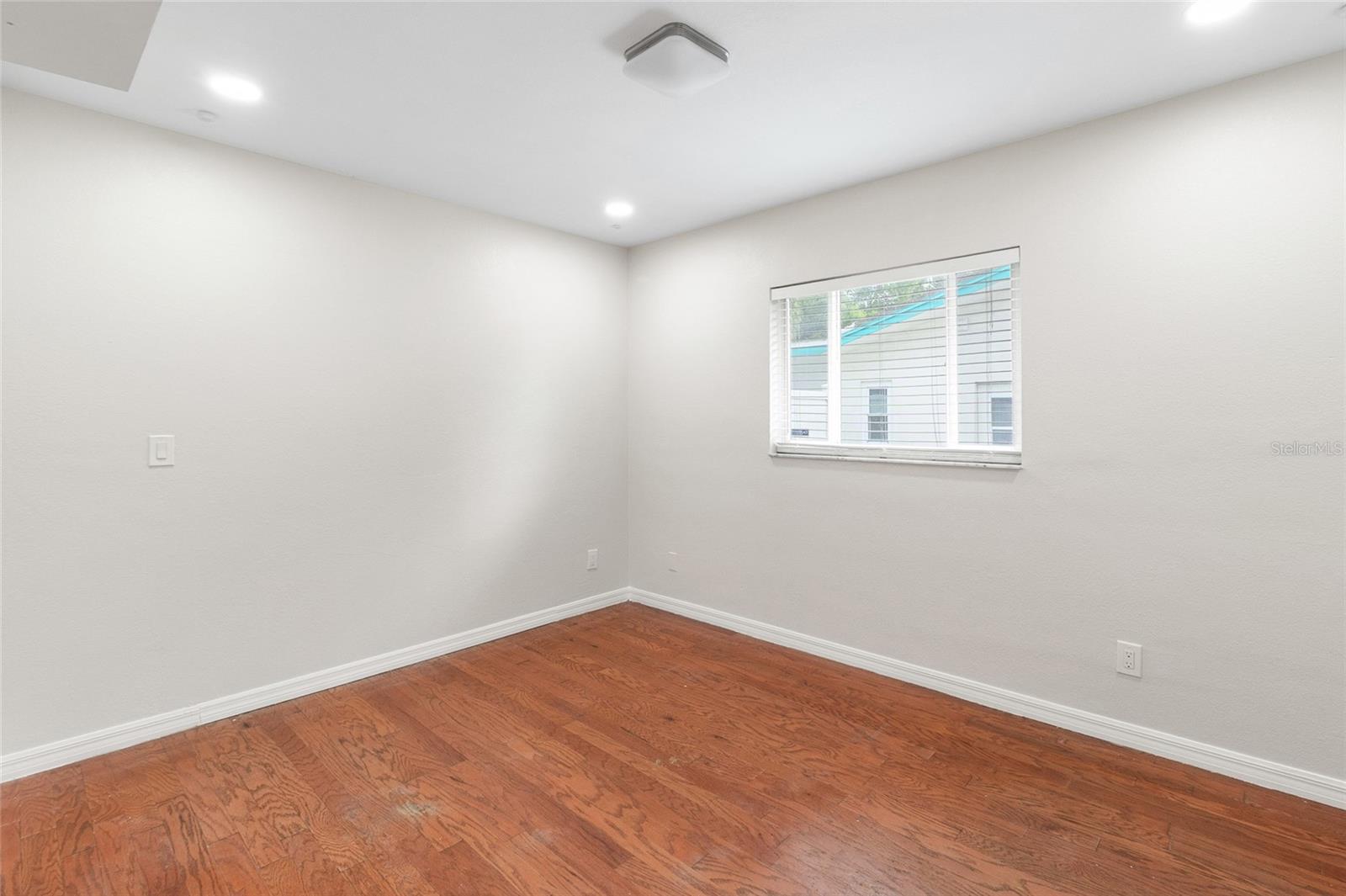 Image 20 of 45 For 1966 Sandra Drive