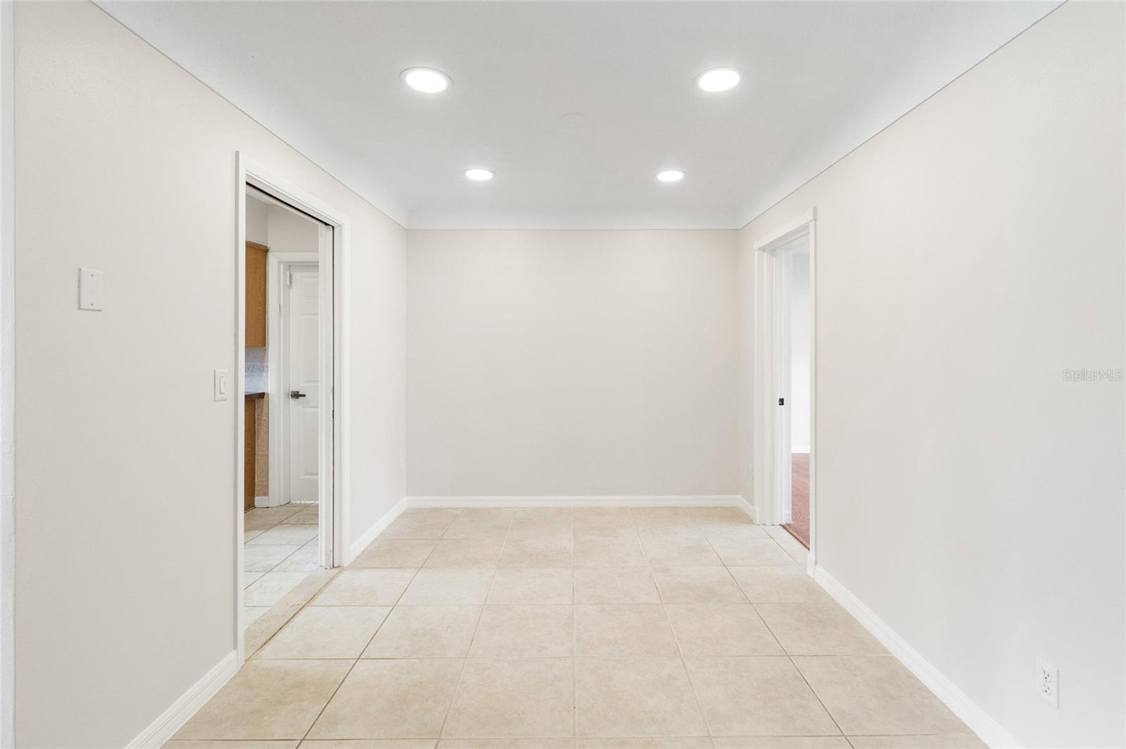 Image 24 of 45 For 1966 Sandra Drive