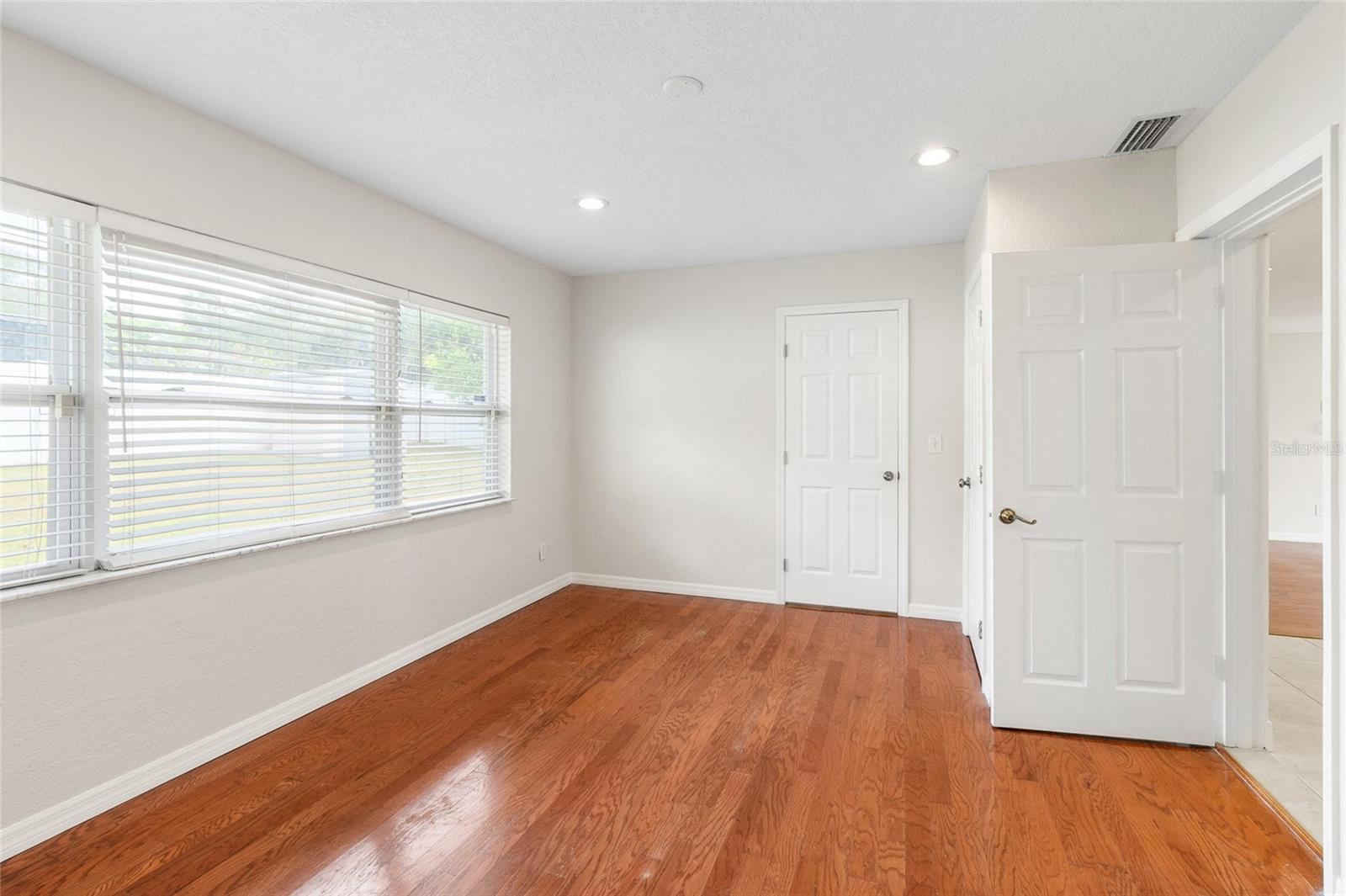 Image 27 of 45 For 1966 Sandra Drive