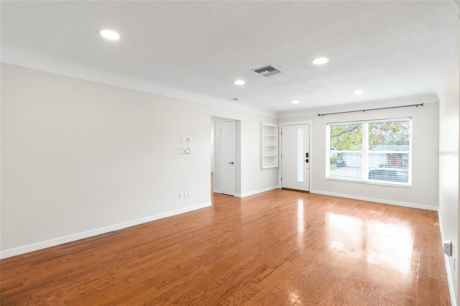 Image 7 of 45 For 1966 Sandra Drive