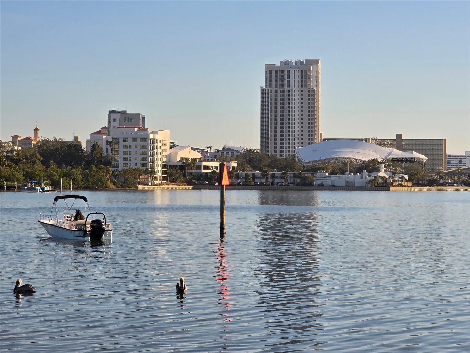 Image 40 of 48 For 912 Grand Central St