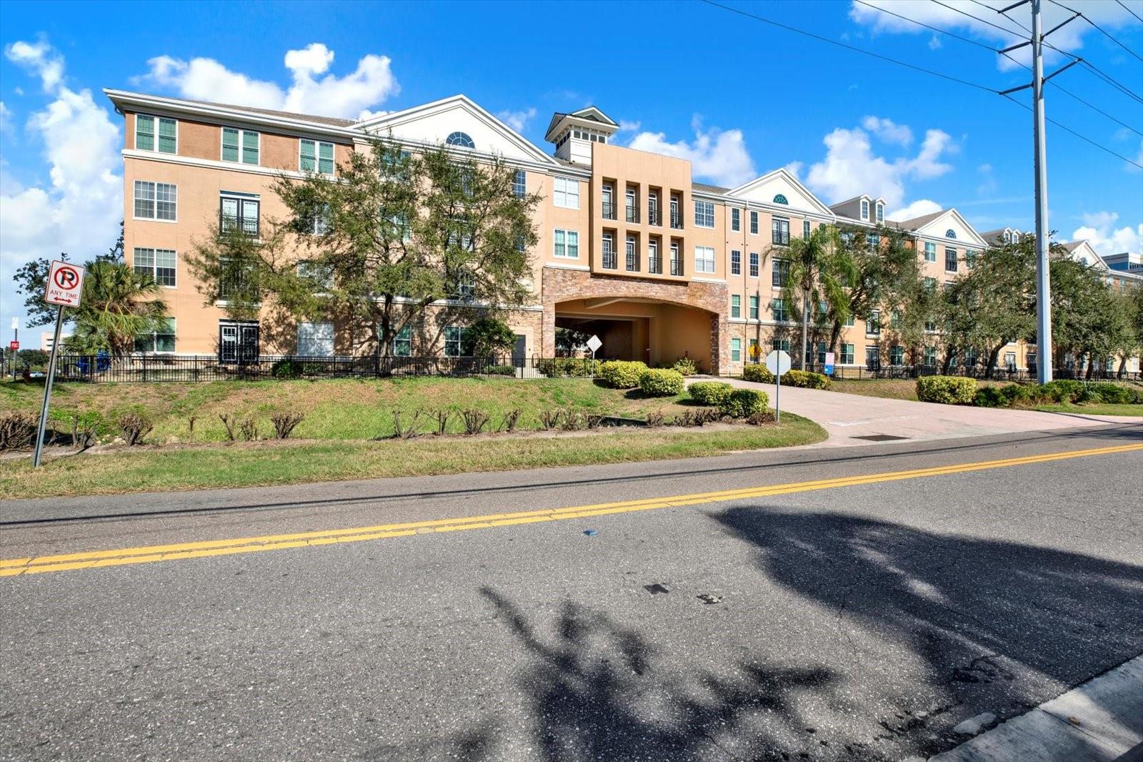 Image 18 of 20 For 4221 Spruce Street 1307