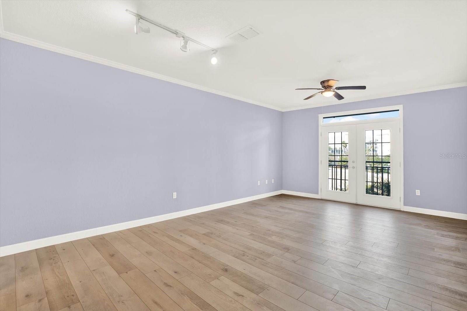 Image 6 of 20 For 4221 Spruce Street 1307