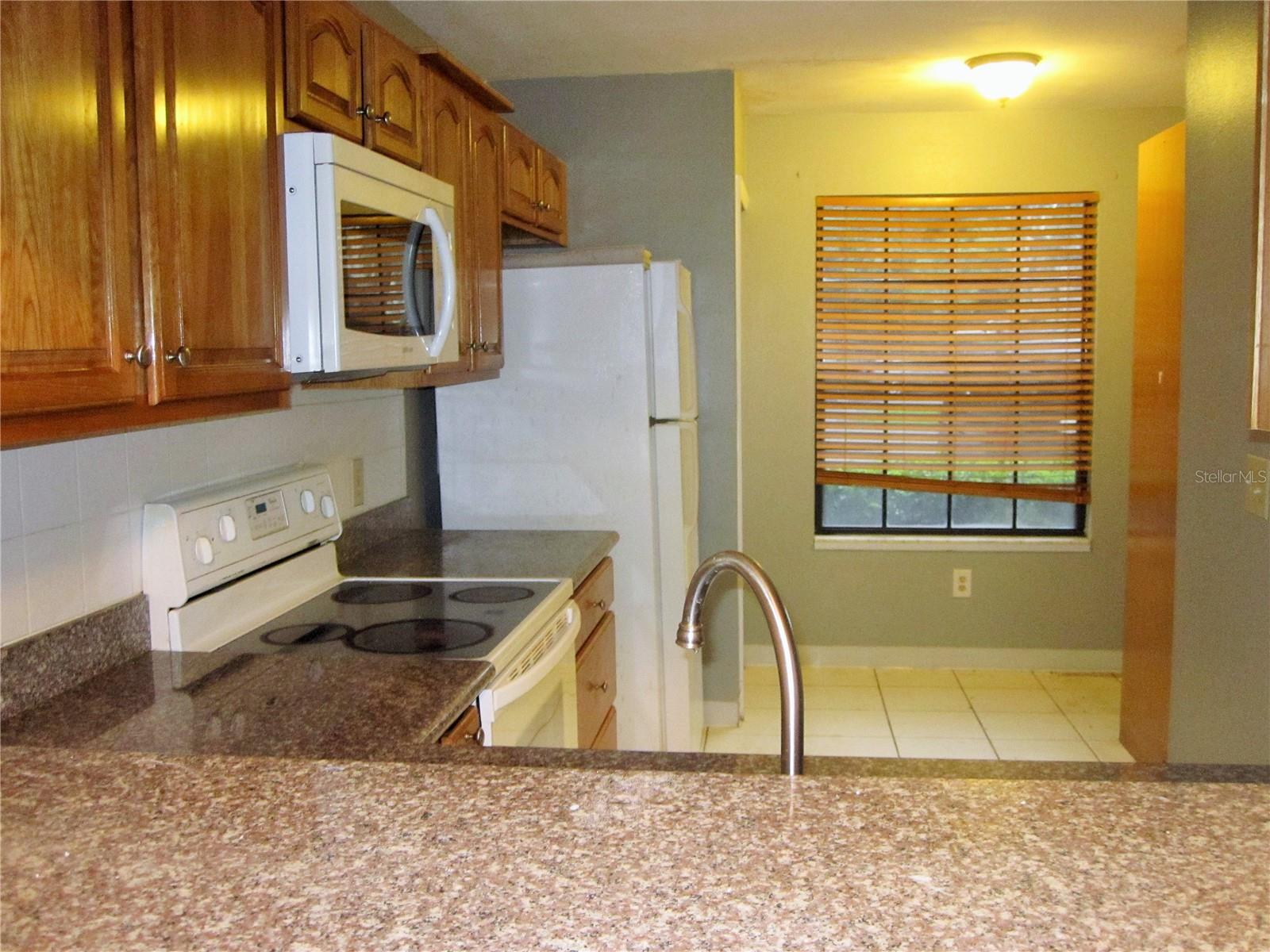 Image 12 of 20 For 5100 Burchette Road 606