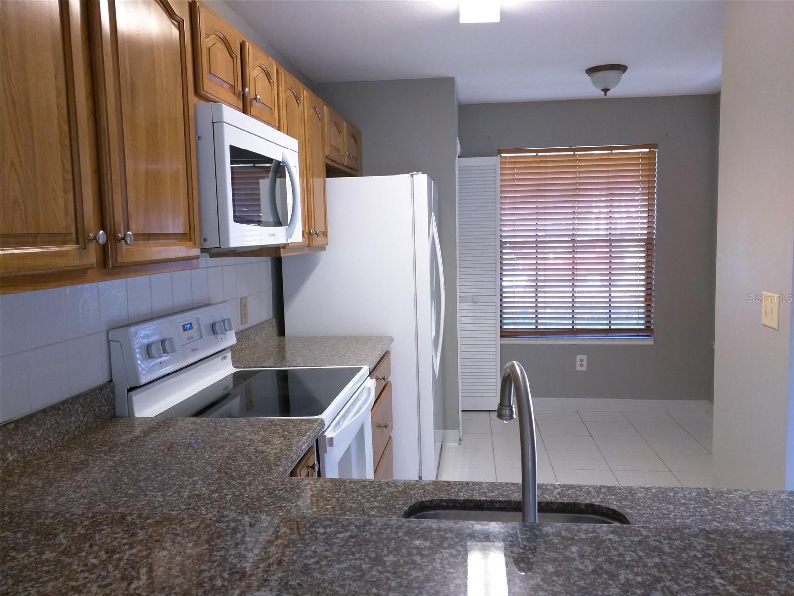 Image 13 of 20 For 5100 Burchette Road 606