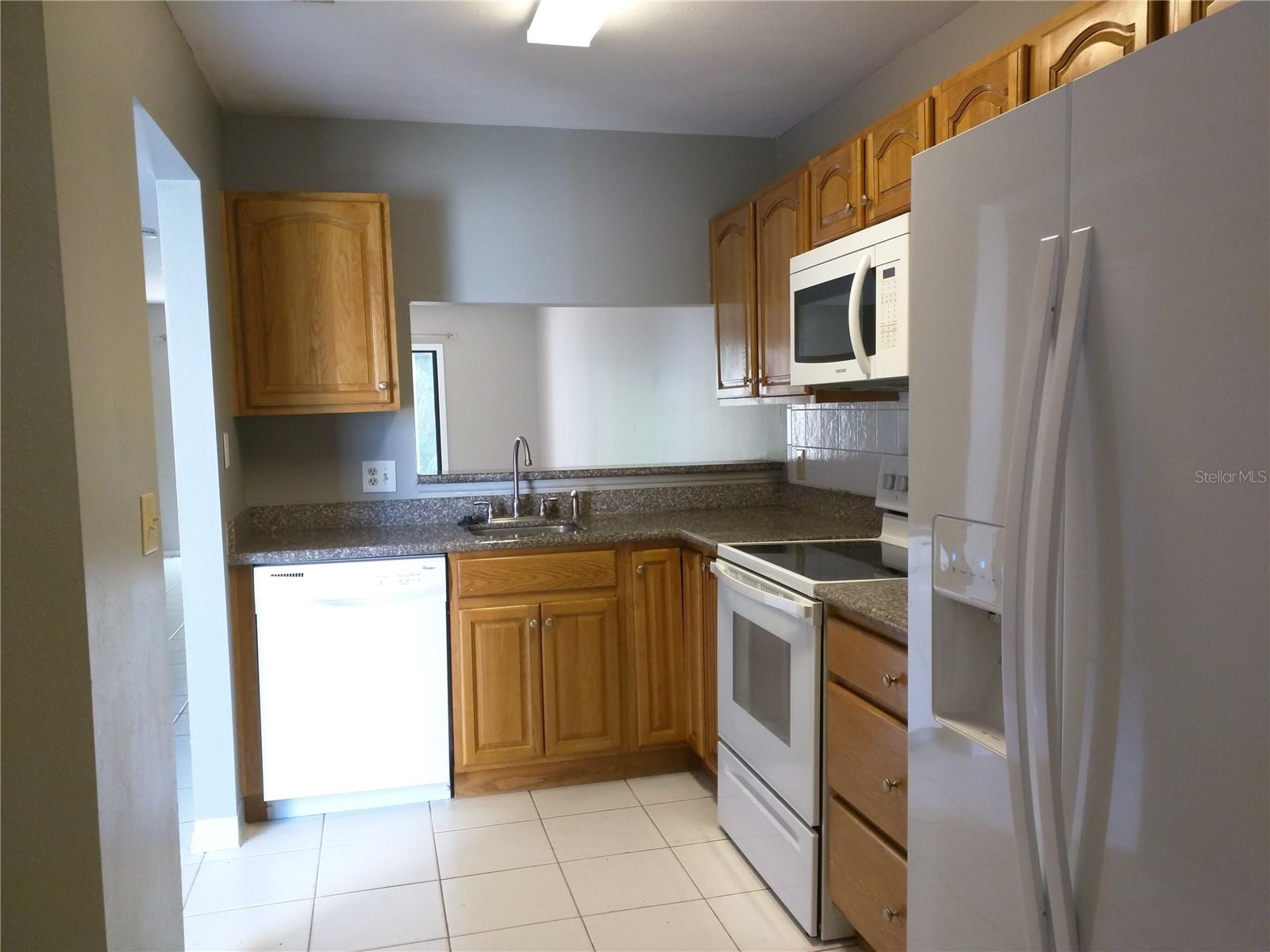 Image 14 of 20 For 5100 Burchette Road 606