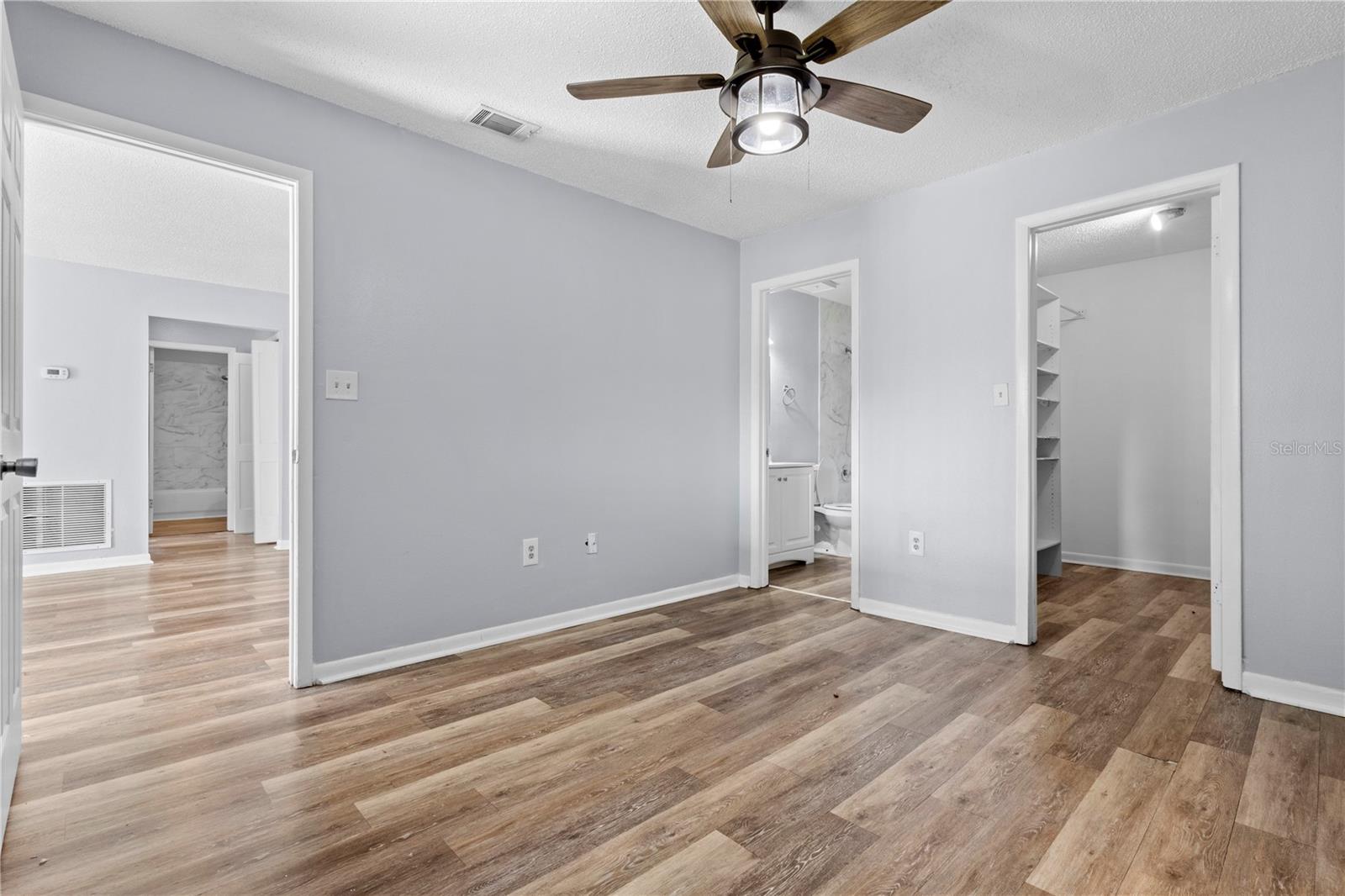 Image 12 of 23 For 4111 Ashford Green Place B202