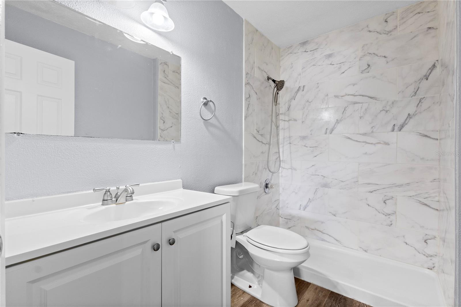 Image 14 of 23 For 4111 Ashford Green Place B202