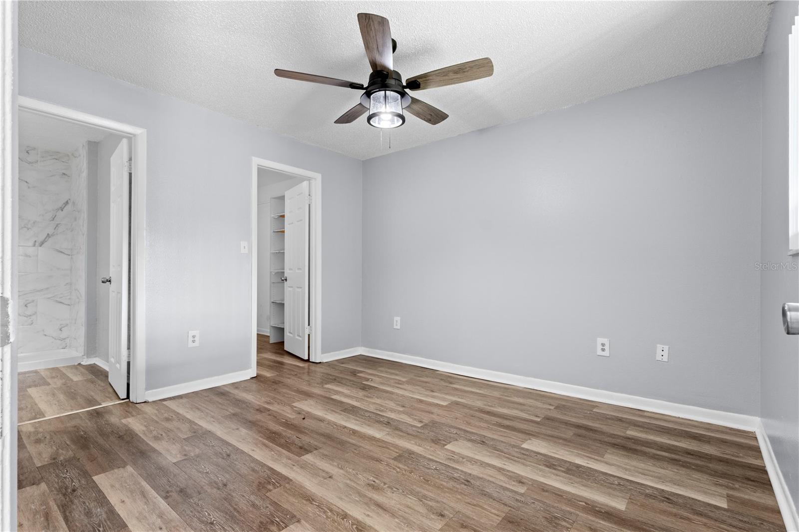 Image 7 of 23 For 4111 Ashford Green Place B202