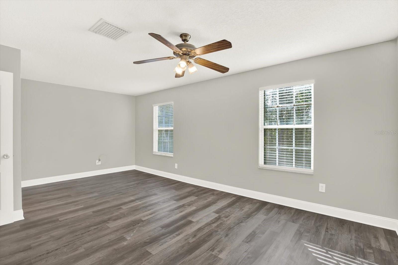 Image 13 of 24 For 17454 Stinchar Drive