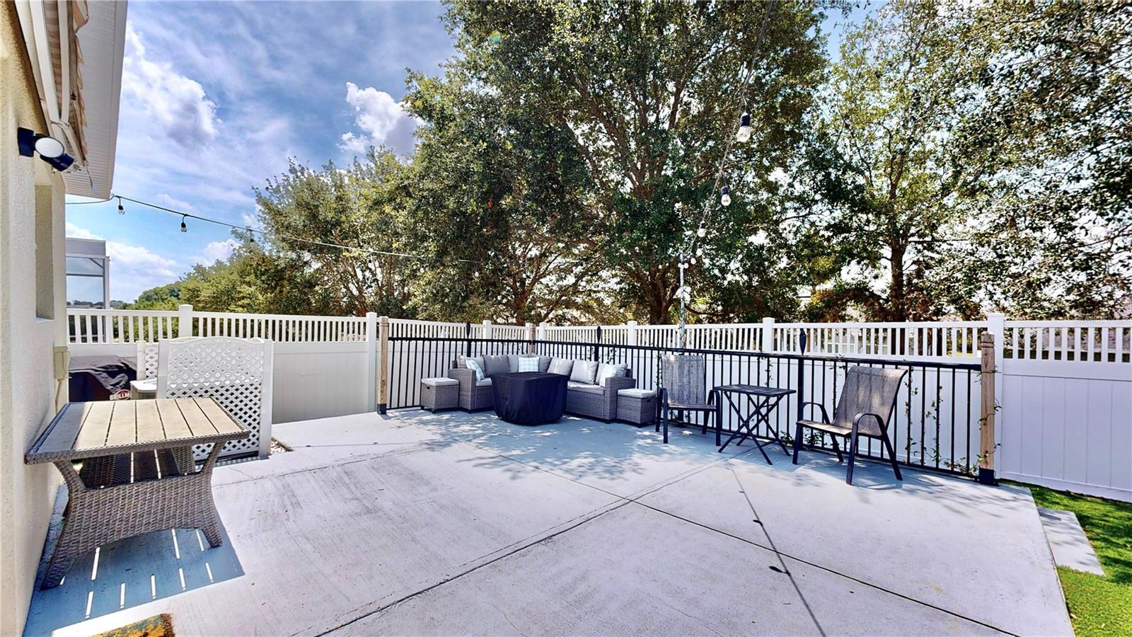 Image 25 of 31 For 16526 Caju Road