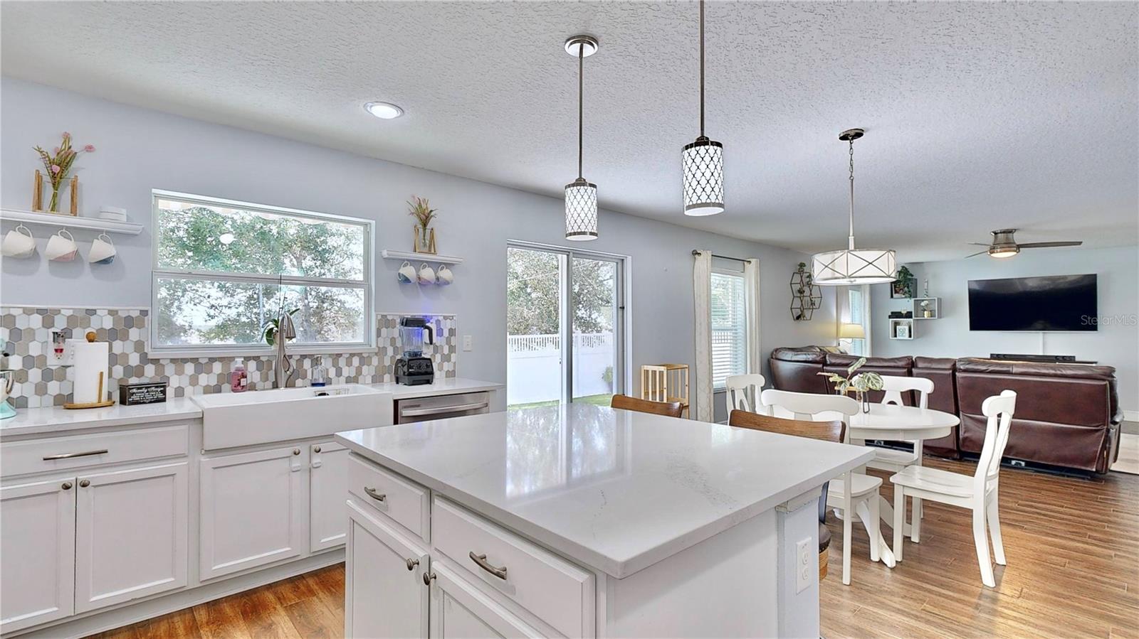 Image 9 of 31 For 16526 Caju Road