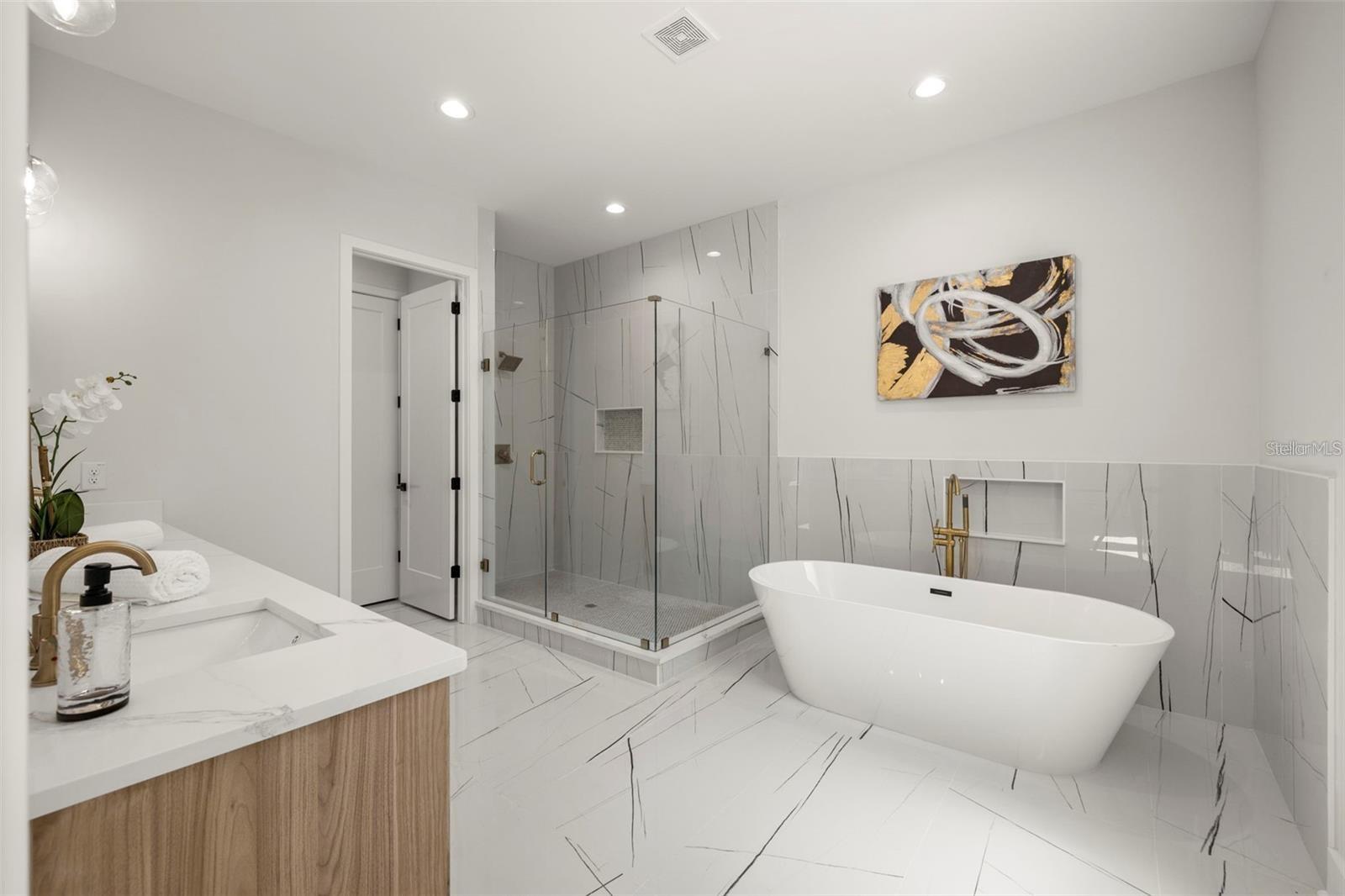 Image 11 of 20 For 1017 Coral Street