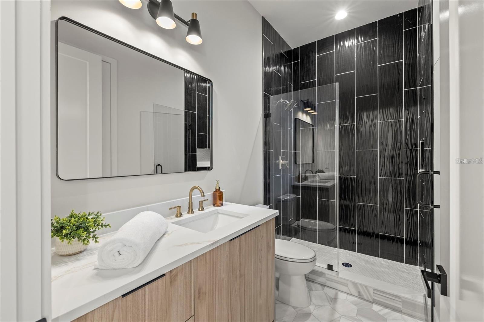 Image 16 of 20 For 1017 Coral Street