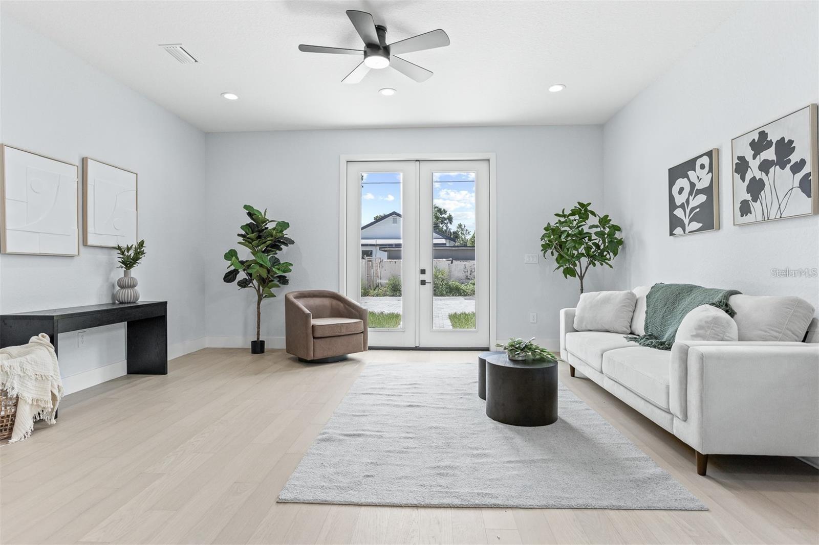 Image 2 of 11 For 2512 Chestnut Street