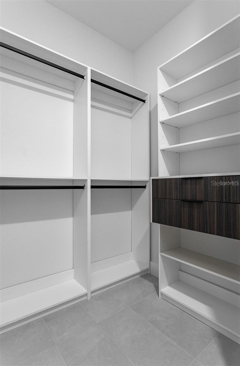 Image 7 of 11 For 2512 Chestnut Street