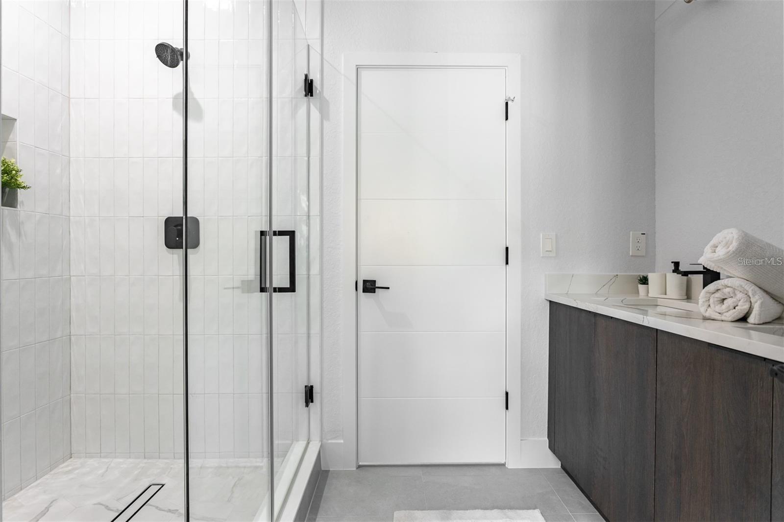 Image 8 of 11 For 2512 Chestnut Street