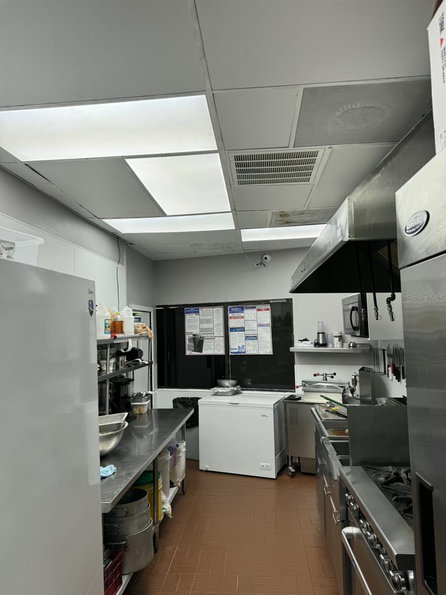 Image 8 of 11 For 902 Busch Boulevard 101