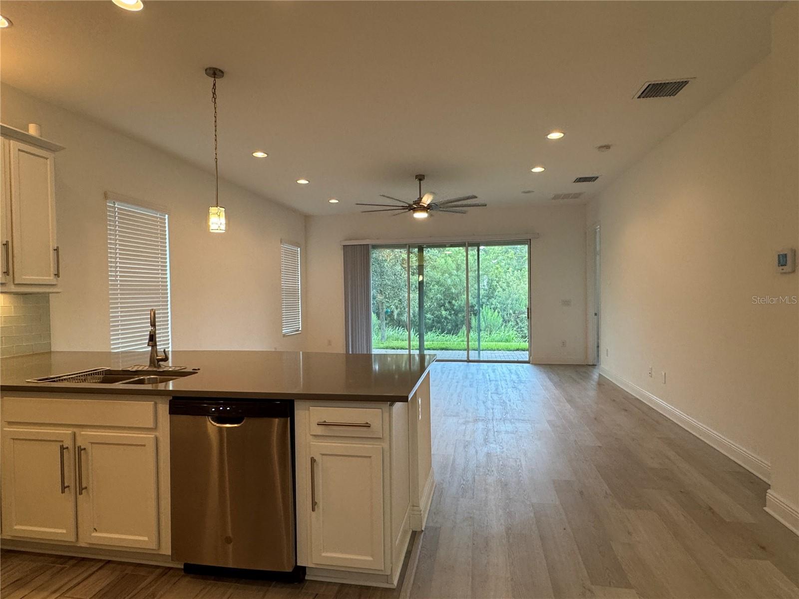 Image 10 of 50 For 30788 Lindentree Drive