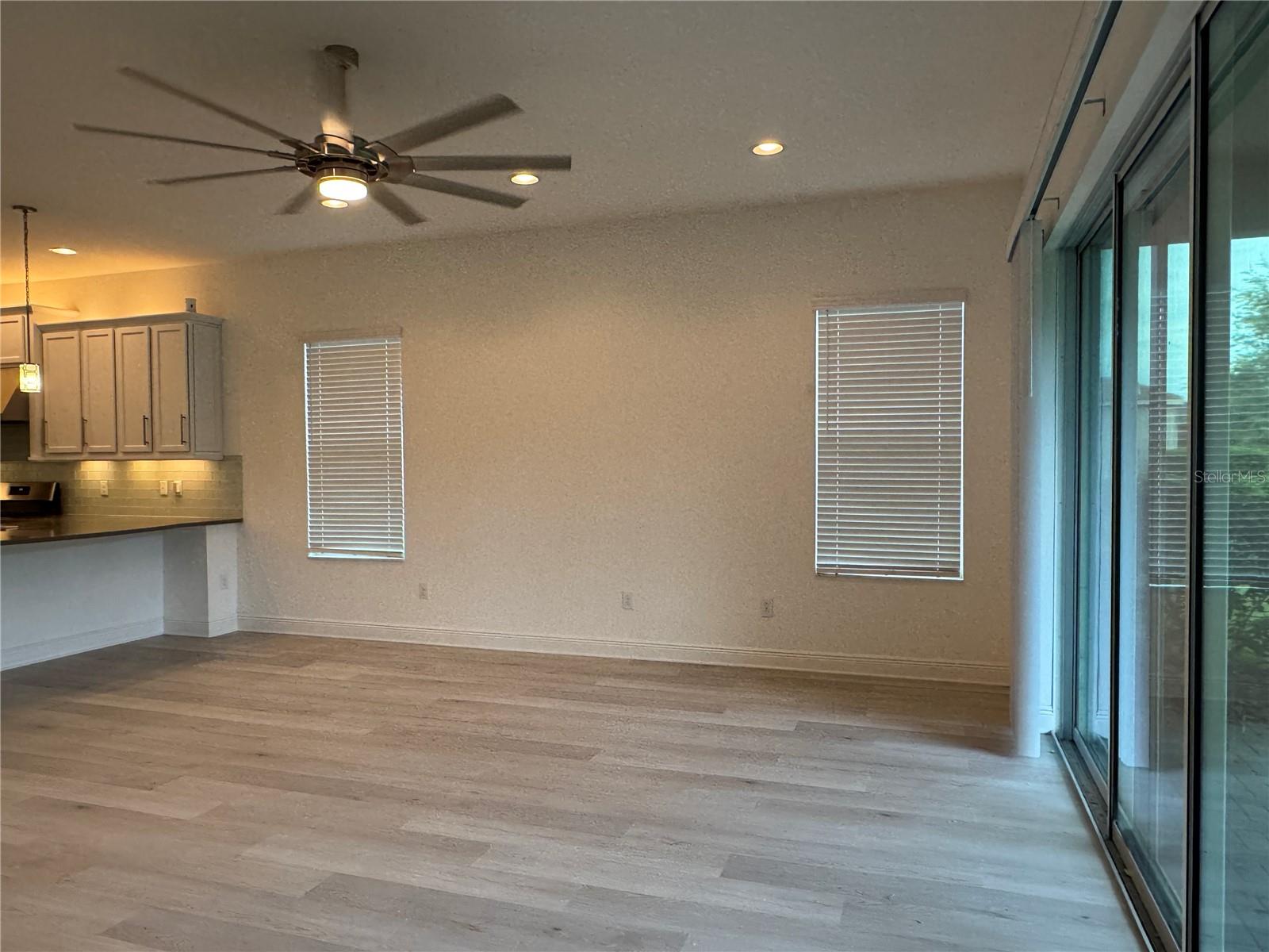 Image 13 of 50 For 30788 Lindentree Drive