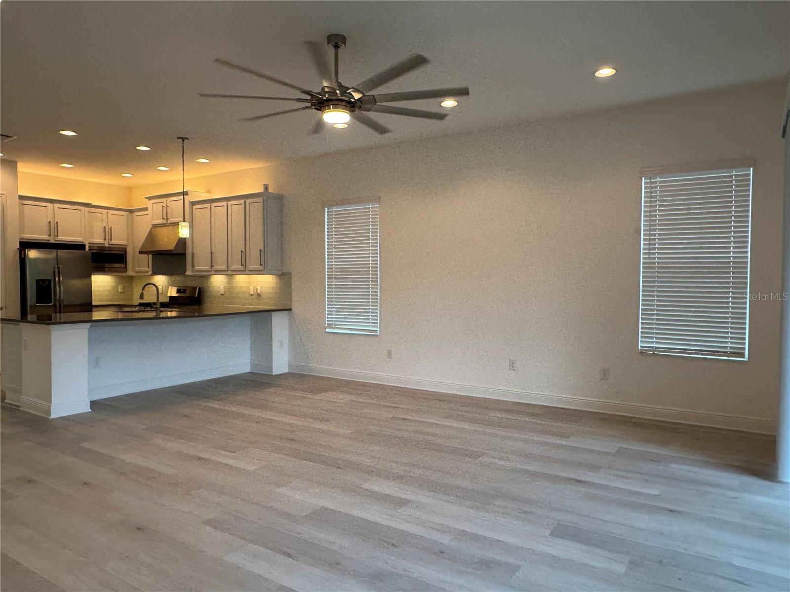 Image 14 of 50 For 30788 Lindentree Drive