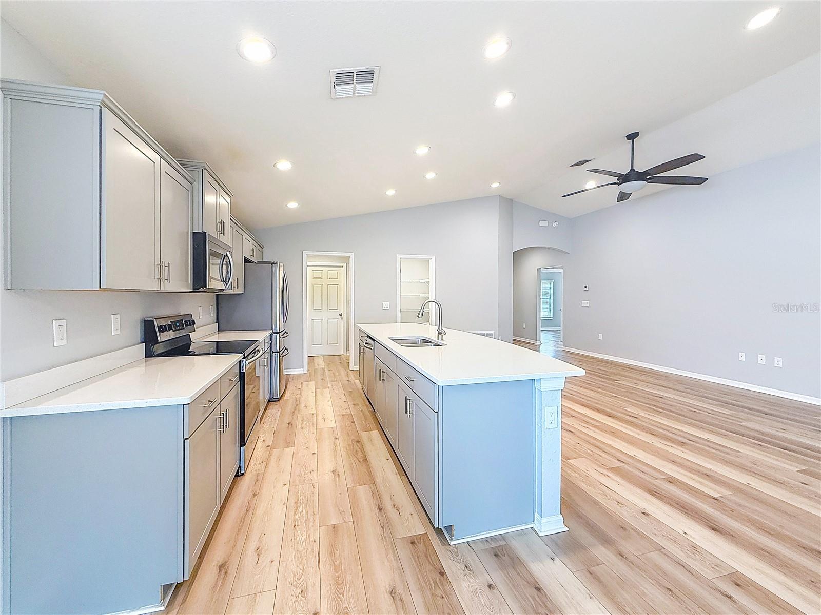 Image 18 of 45 For 6945 Gideon Circle