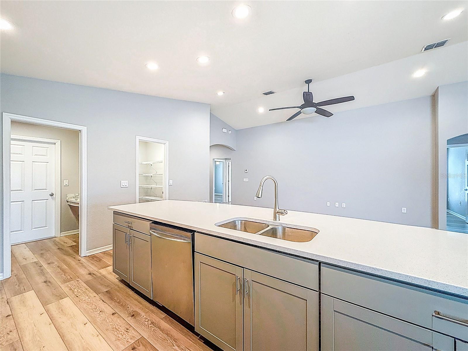 Image 19 of 45 For 6945 Gideon Circle