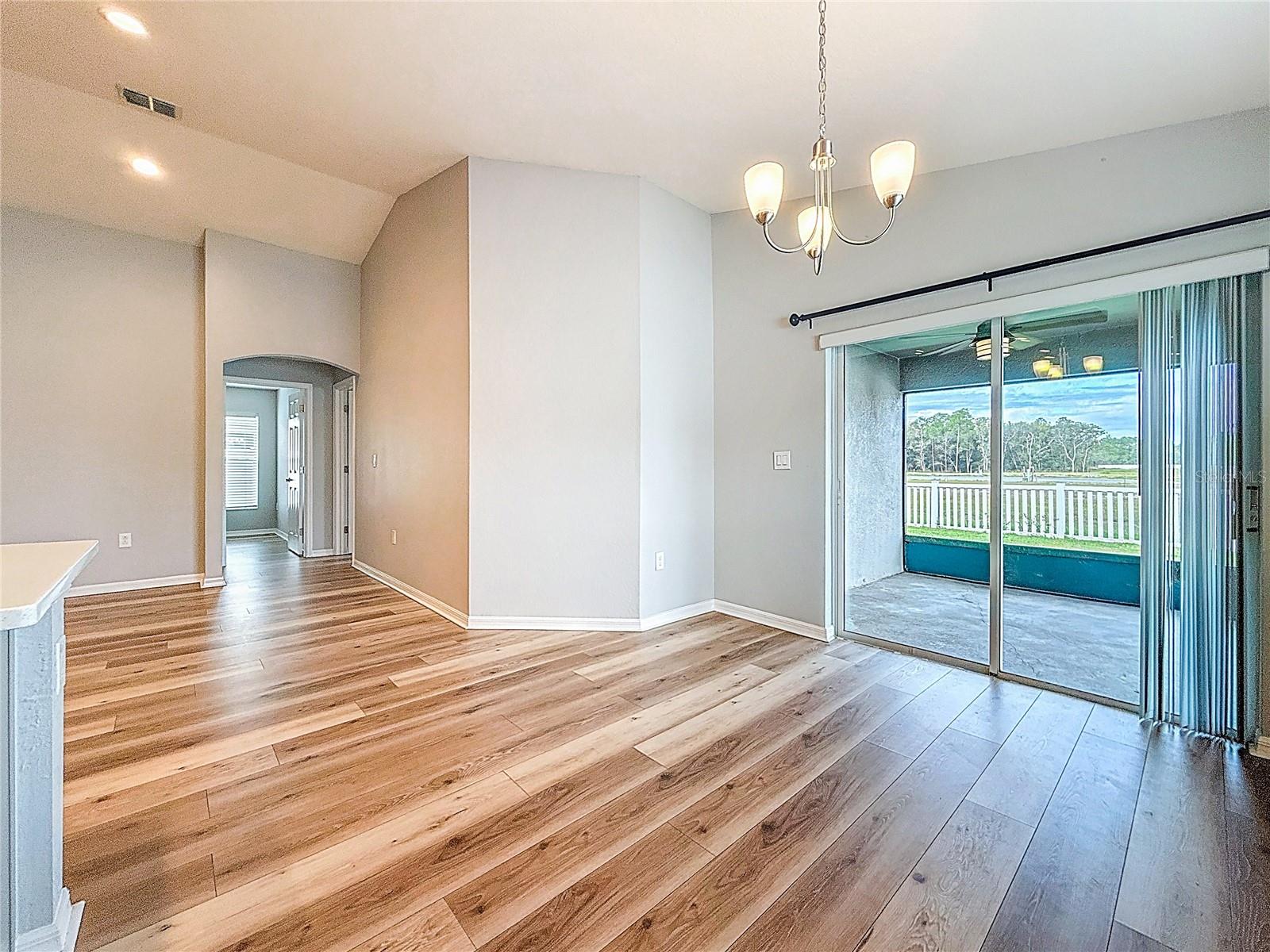 Image 7 of 45 For 6945 Gideon Circle