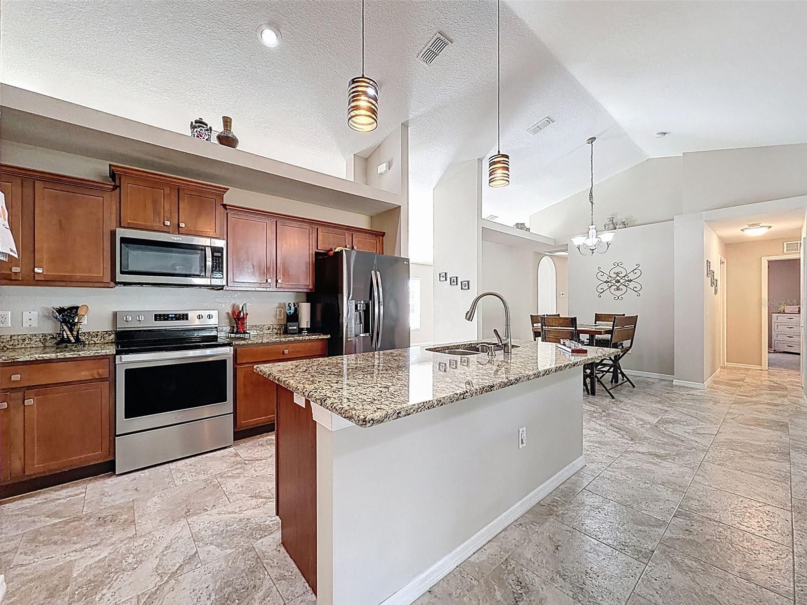 Image 15 of 62 For 12105 Maripoe Road