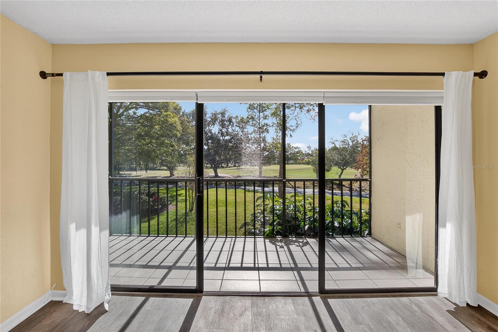 Image 14 of 67 For 2900 Cove Cay Drive 2f