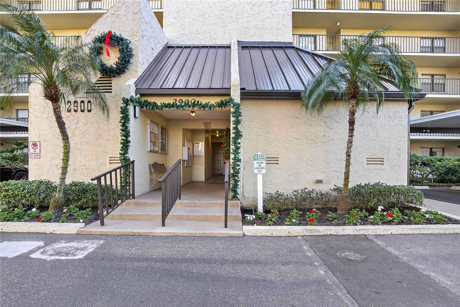 Image 2 of 67 For 2900 Cove Cay Drive 2f