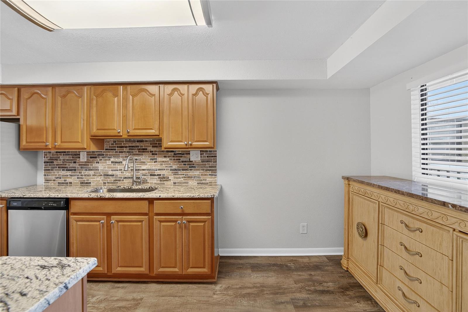 Image 22 of 67 For 2900 Cove Cay Drive 2f