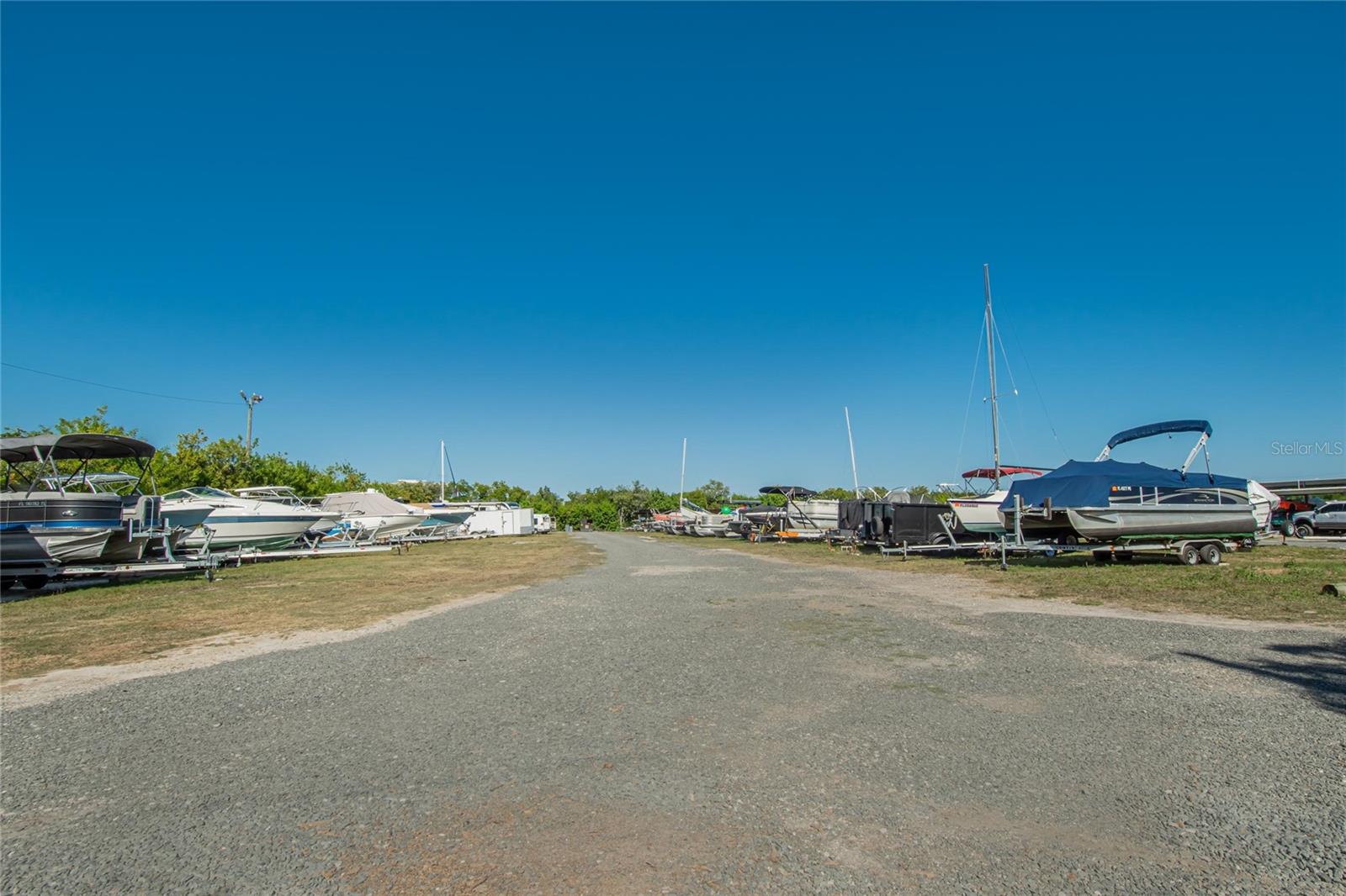 Image 43 of 67 For 2900 Cove Cay Drive 2f