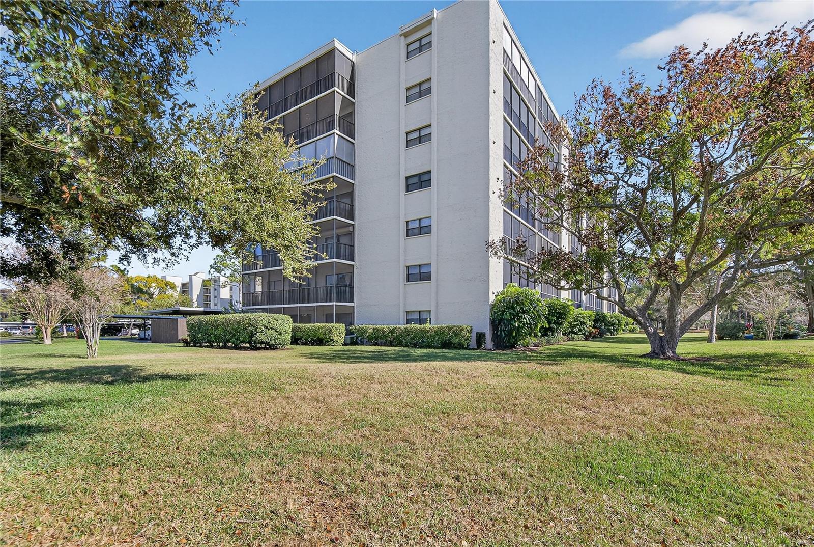 Image 60 of 67 For 2900 Cove Cay Drive 2f