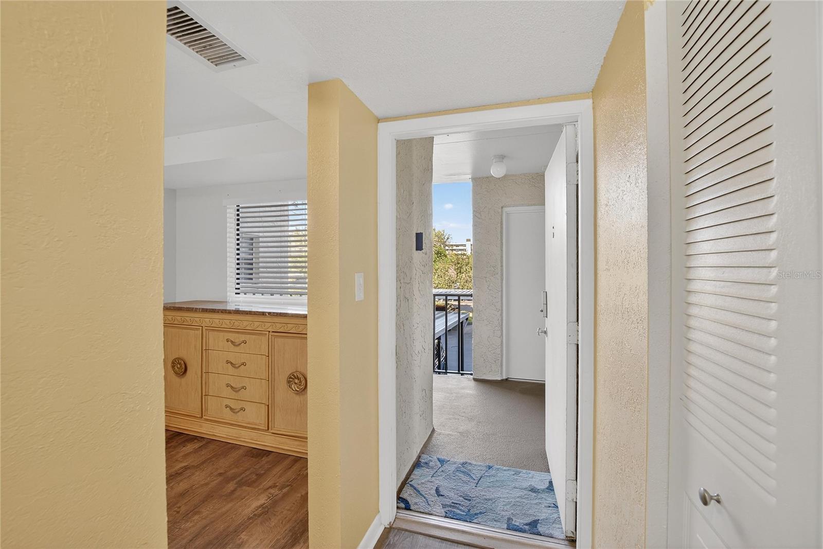 Image 8 of 67 For 2900 Cove Cay Drive 2f