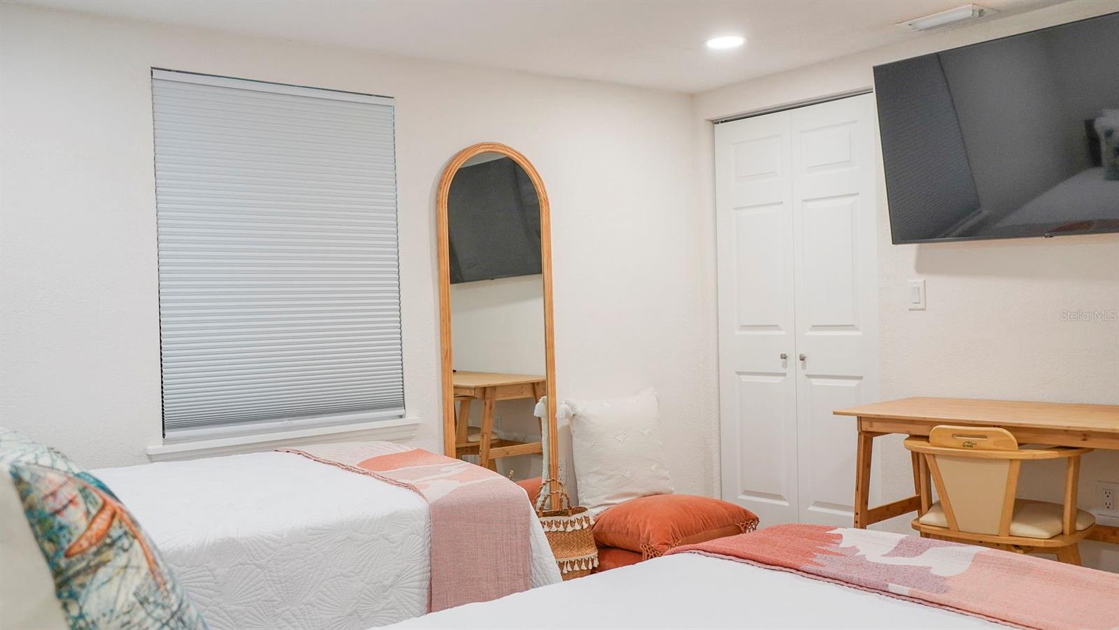 Image 44 of 56 For 6445 2nd Avenue S