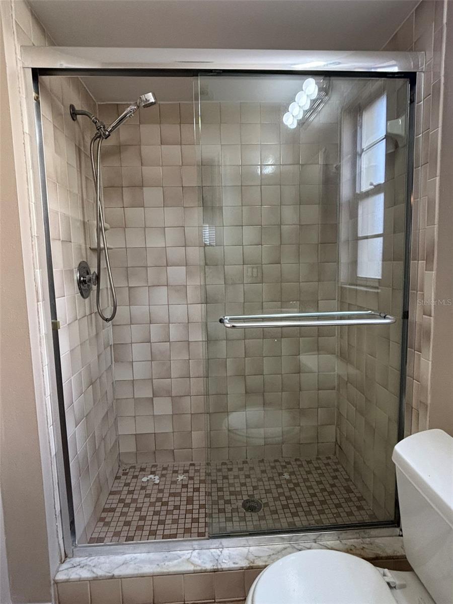 Image 16 of 30 For 12909 Pineway Drive