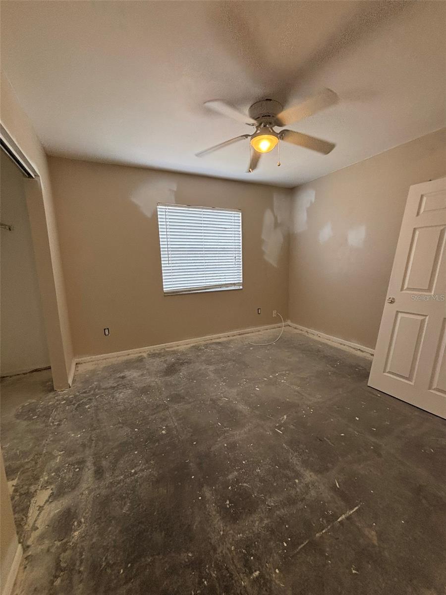 Image 19 of 30 For 12909 Pineway Drive