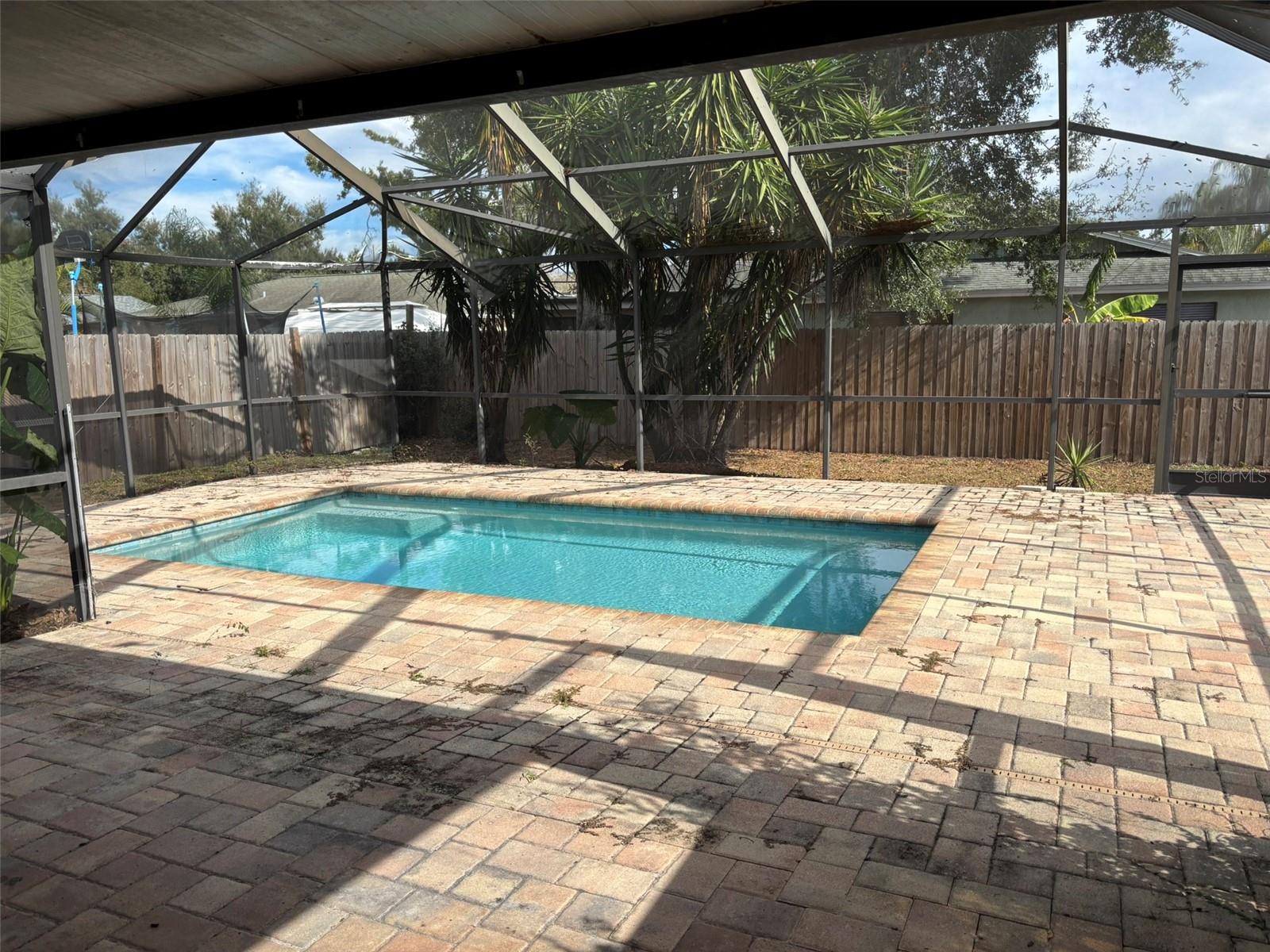 Image 21 of 30 For 12909 Pineway Drive