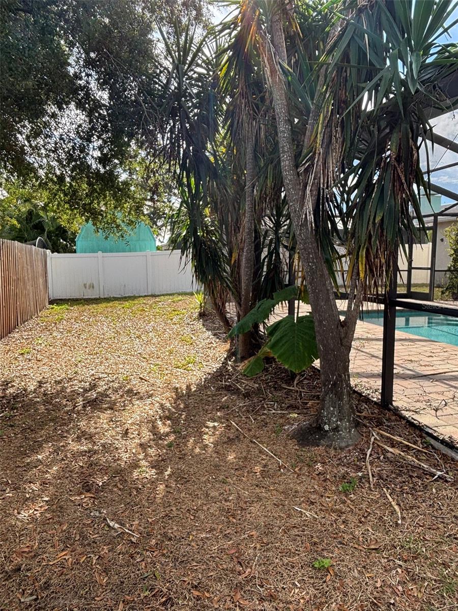 Image 27 of 30 For 12909 Pineway Drive