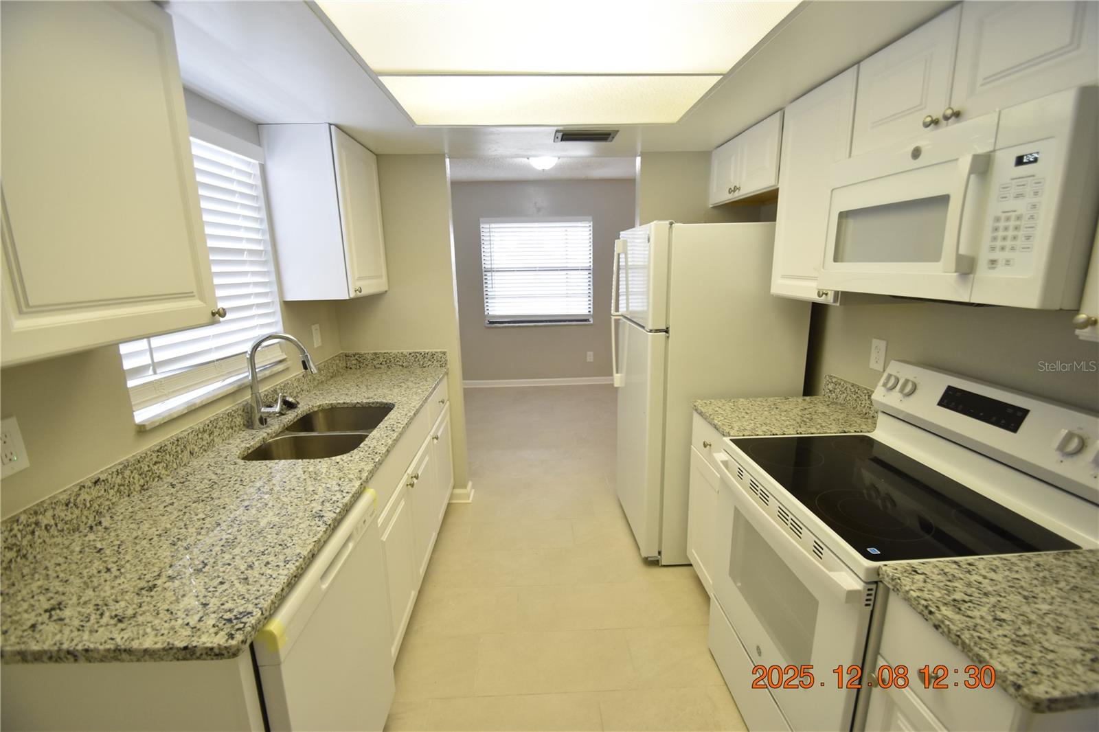 Image 10 of 39 For 705 2nd Avenue Nw A